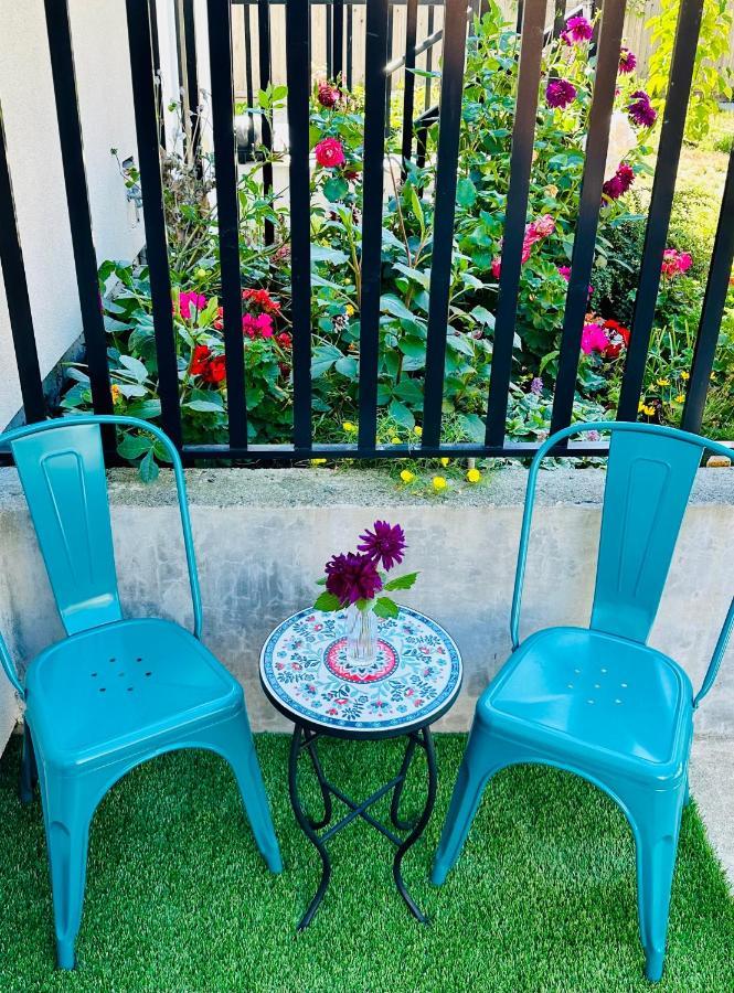 2Br 1.5Ba Full Kitchen Private Guest House - Free Parking - Central Location Vancouver Exterior foto