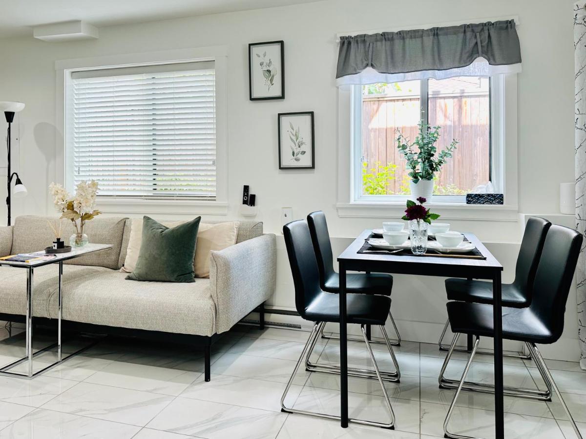 2Br 1.5Ba Full Kitchen Private Guest House - Free Parking - Central Location Vancouver Exterior foto