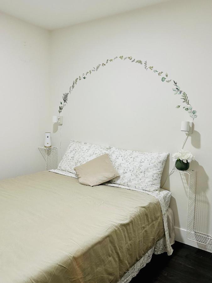 2Br 1.5Ba Full Kitchen Private Guest House - Free Parking - Central Location Vancouver Exterior foto